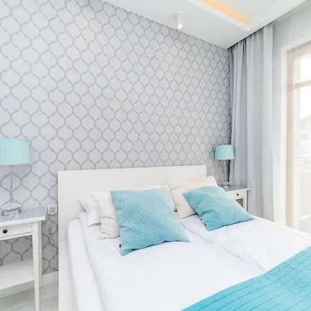 Bright - Neptun Park By Oneapartments