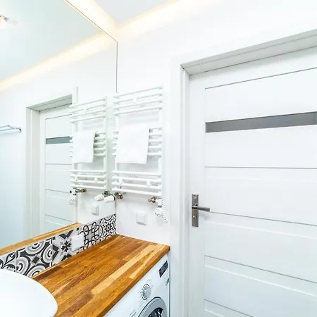 Bright - Neptun Park By Oneapartments Apartamento Gdansk