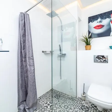 Bright - Neptun Park By Oneapartments *